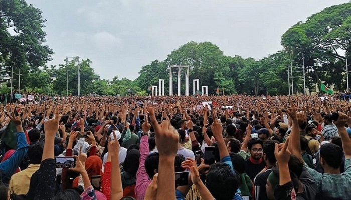 ব্রেকিং নিউজ: মহাসমাবেশের ডাক, মাঠে নামছে লাখ লাখ মানুষ